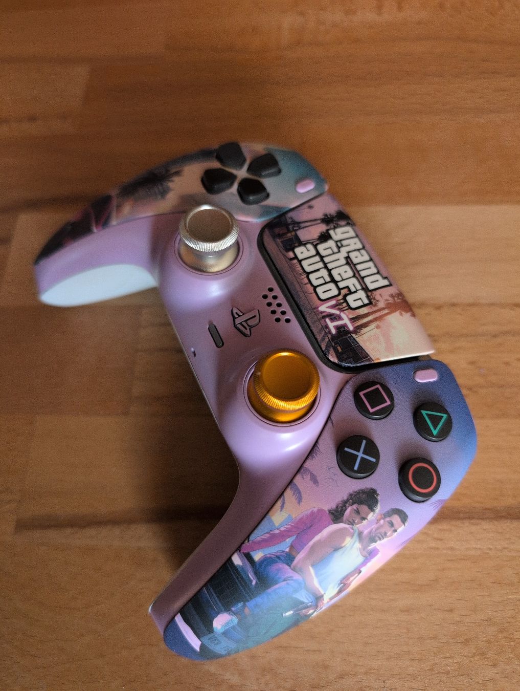 Sony Controller: PS5 Controller, Grand Theft Auto VI Design, Custom! – Nuovo (secondo la descrizione) da Waltenschwil venduto da Andy.Z01 1