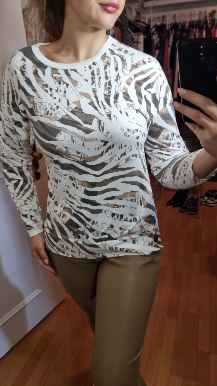 Maglioni & Felpe: Schöner Pullover mit Tiermuster, Grösse 40, Herbst – Usato da Wald ZH venduto da CapLux