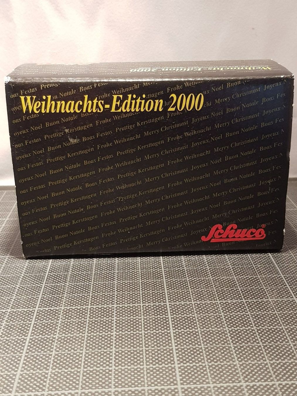 Volkswagen Modellautos: VW-Bus mit Wohnwagen "Christmas-Special" – Neu und originalverpackt aus Chézard-St-Martin von AlPat-Collections 4