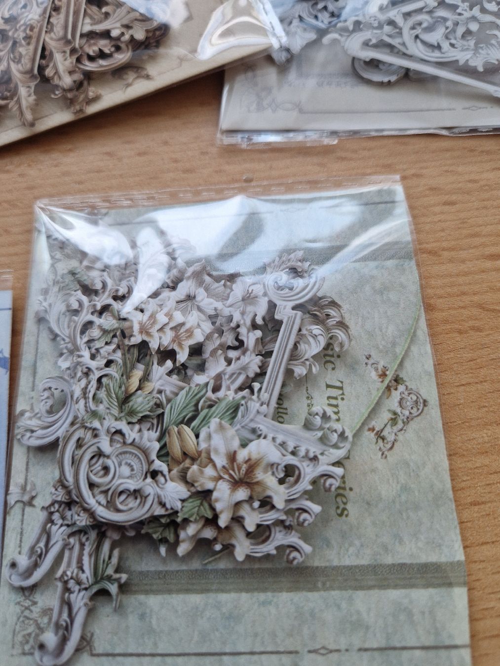 Alle Dekorationen: Dekomaterial – Neu und originalverpackt aus Ipsach von Sabinet