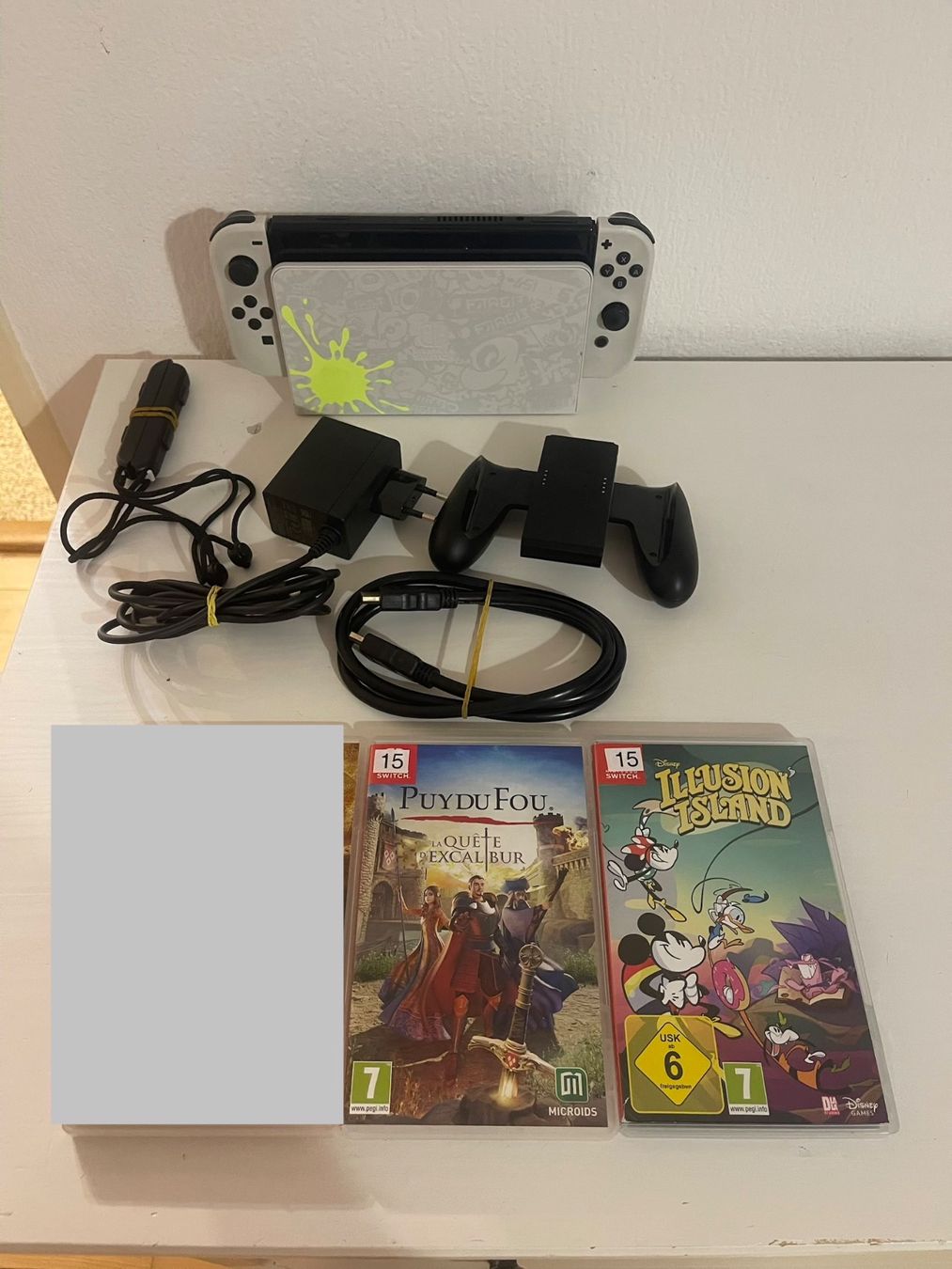 Nintendo Console: Nintendo Switch OLED Splatoon Edition + 2 Jeux! – Usato da Renens VD venduto da fra_2rxn
