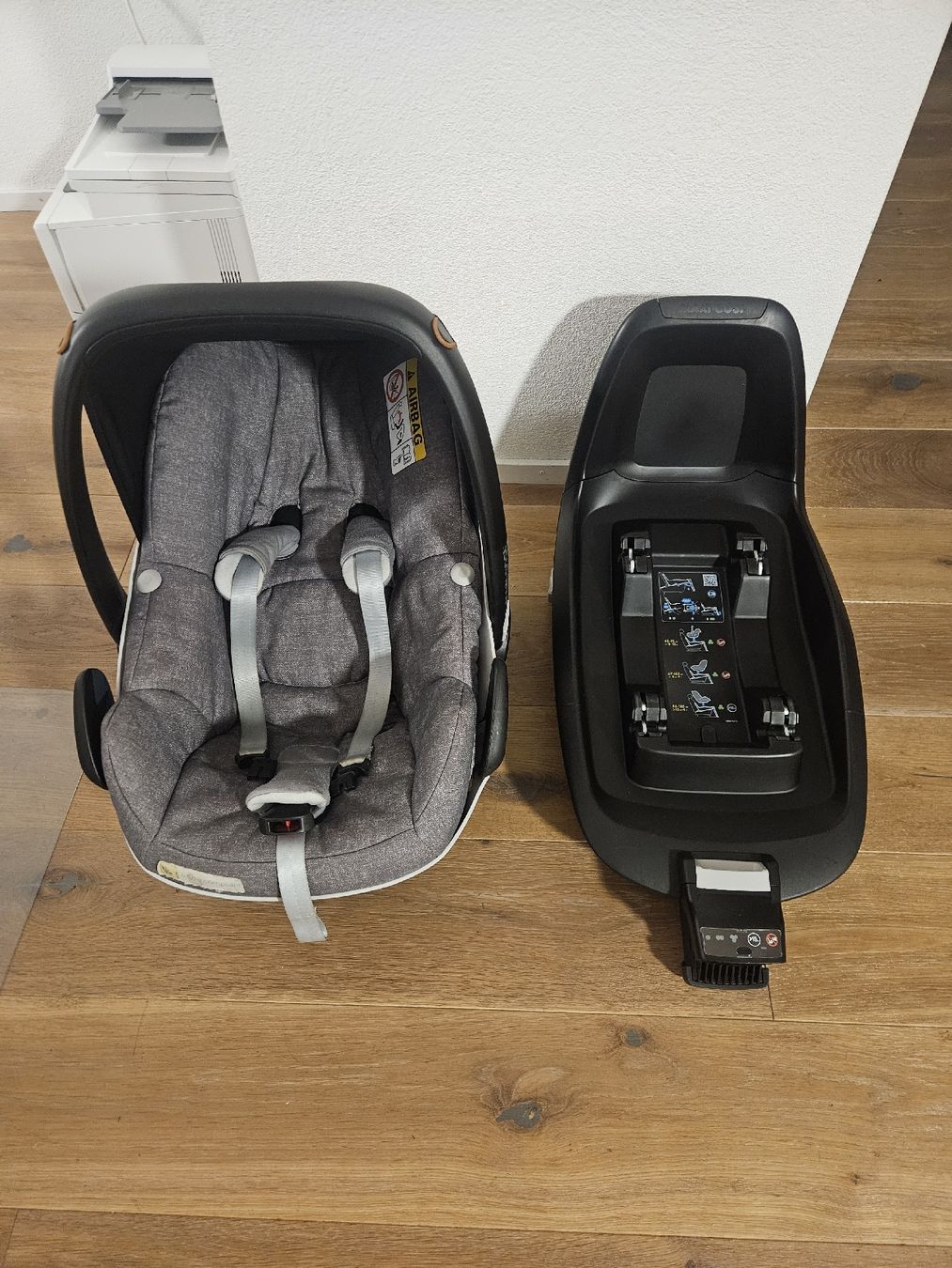 Maxi-Cosi Sièges auto: Maxi Cosy Schale und Isofix Basis – D'occasion à Horw par Melvin1981