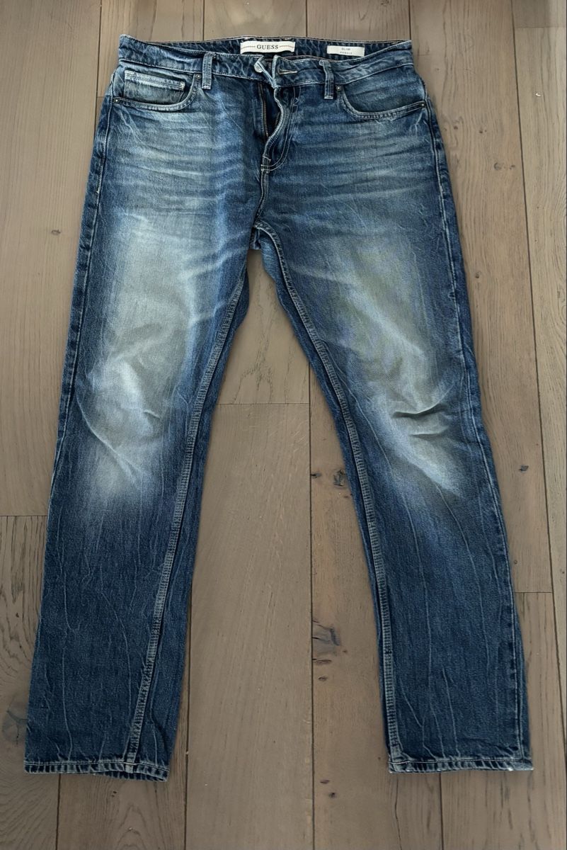 Guess Jeans: Jeans GUESS – Neu (gemäss Beschreibung) aus Corpataux von seniz