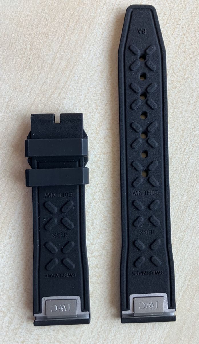 IWC Bracelets: IWC Kautschukband 20mm – Neuf avec emballage d'origine à Schnottwil par rx1_kw7j 2