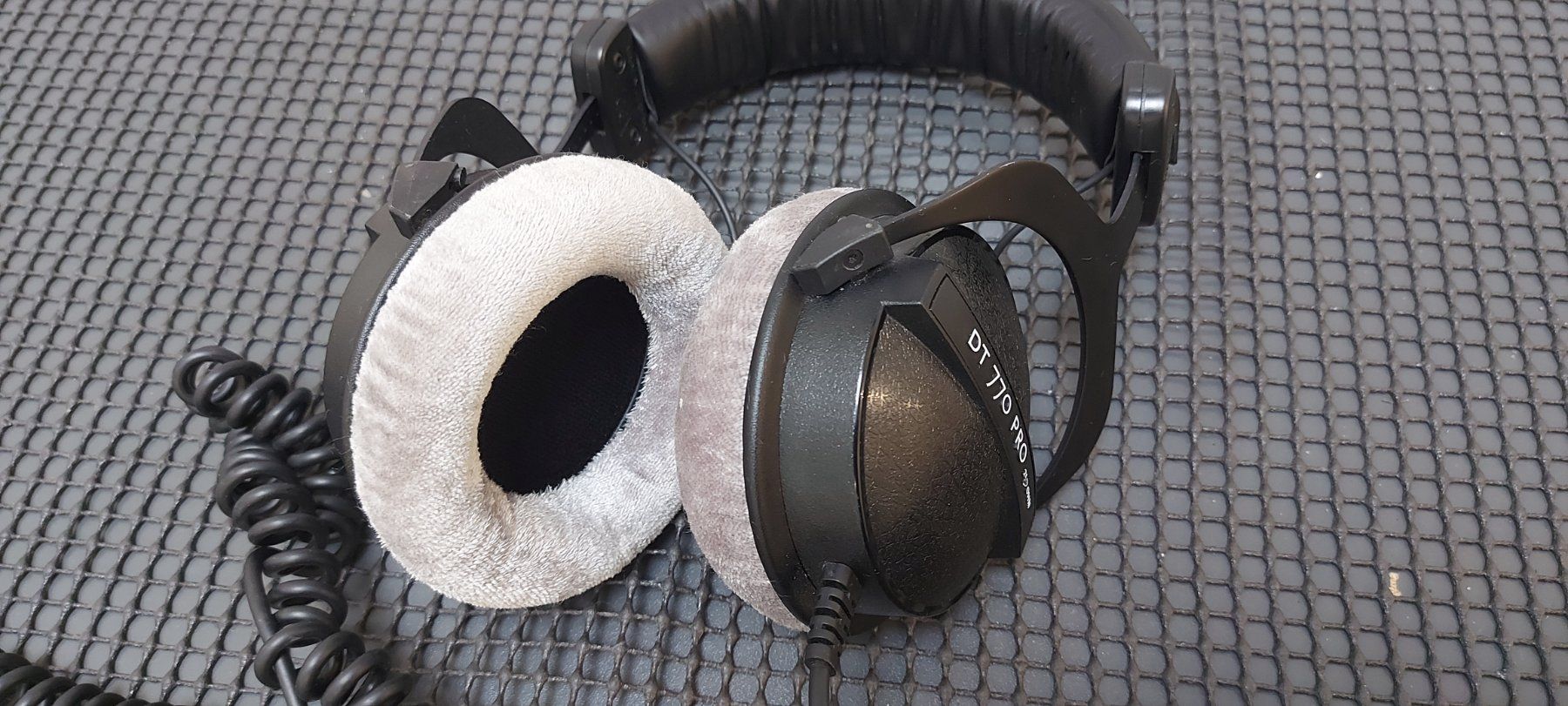 Beyerdynamic Cuffie: Beyerdynamic DT 770 Pro 250 Ohm , neuwertig – Nuovo (secondo la descrizione) da Glattbrugg venduto da Swissmusik 3