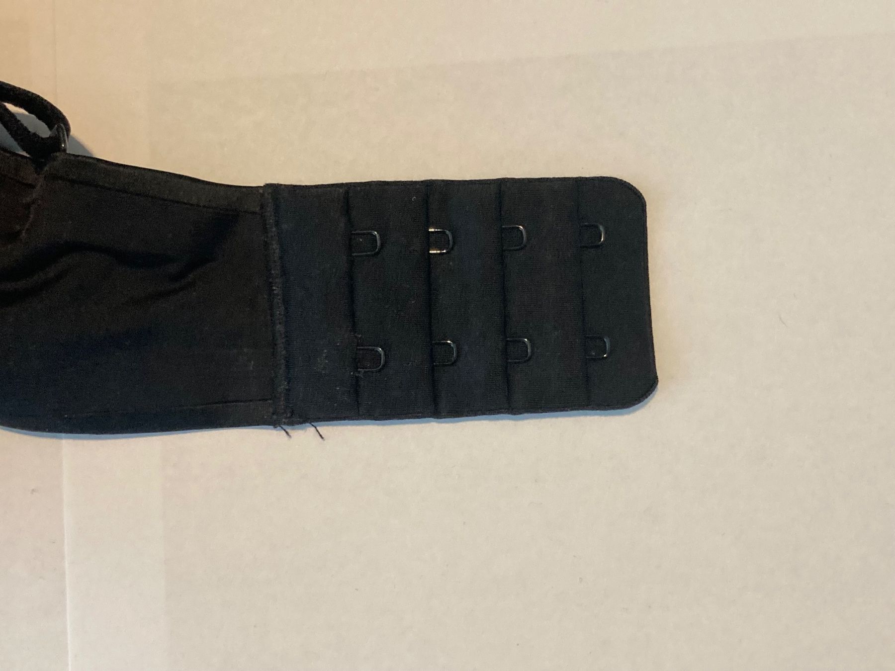 Chantelle Altra biancheria intima: BH Chantelle 70C Schwarz – Usato da Pfungen venduto da 17j_5zgy 3