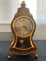 Antike Neueburger Pendule von Zenith
