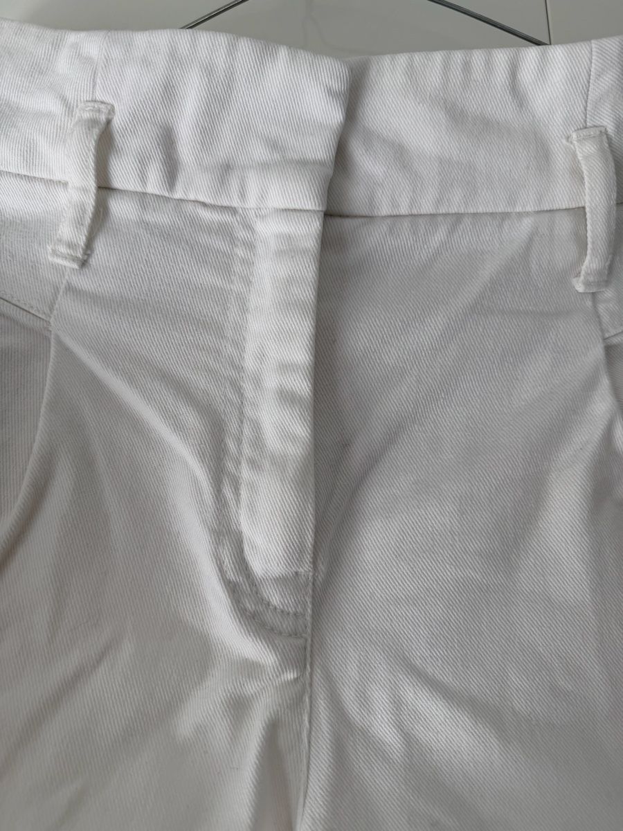 Pantaloni: White Bermuda shorts Reiss – Usato da Uster venduto da Monika_OB 6