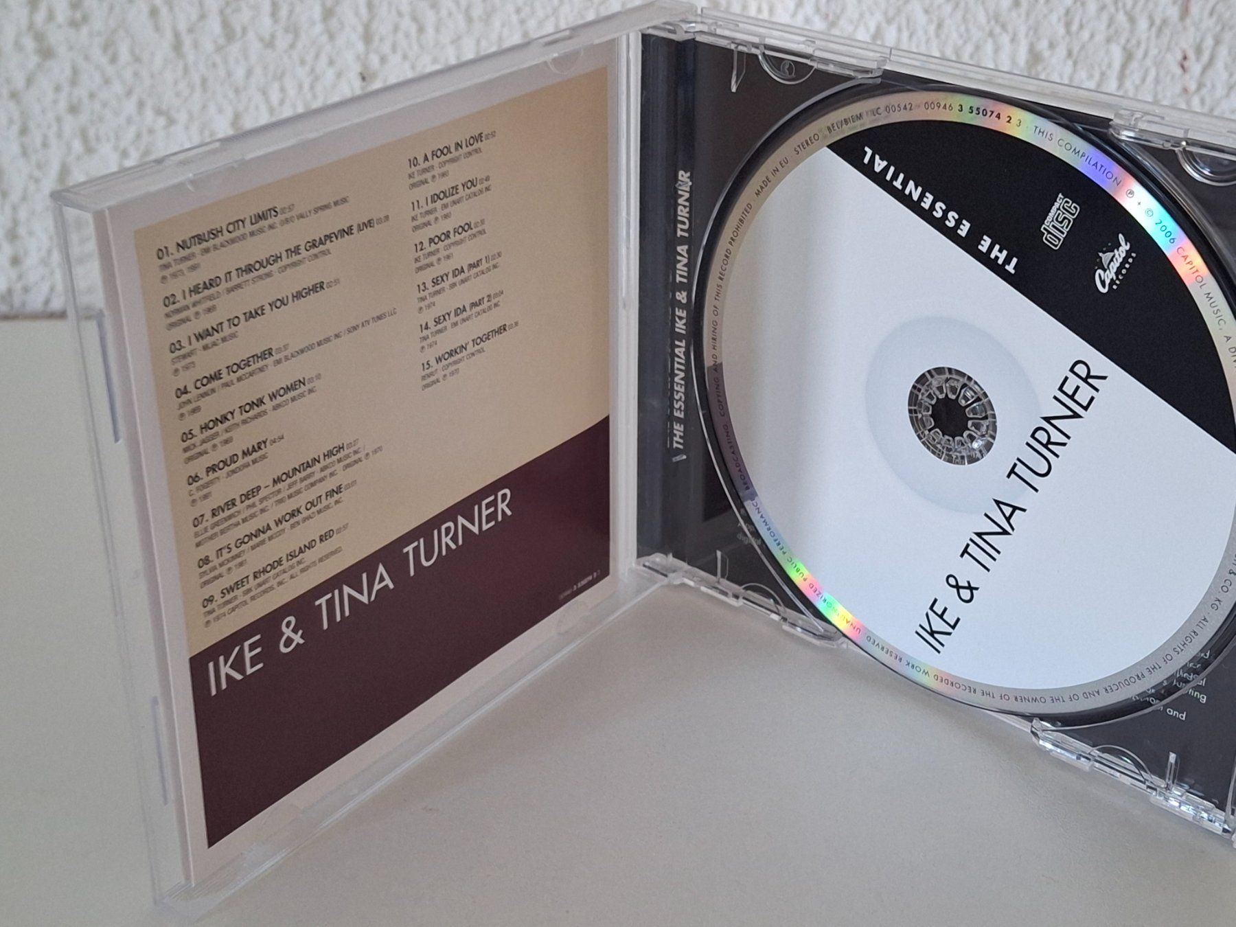 CDs: CD  IKE & TINA TURNER - The Essential – D'occasion à Aarberg par Jackup1 2