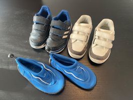 Schuhpaket Gr. 28, Sneakers & Badeschuhe, Frühling/Sommer