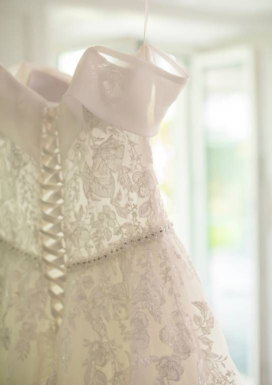 Vestiti: Elegantes, ausgestelltes Brautkleid – Usato da Wädenswil venduto da Winnie_puuu 2
