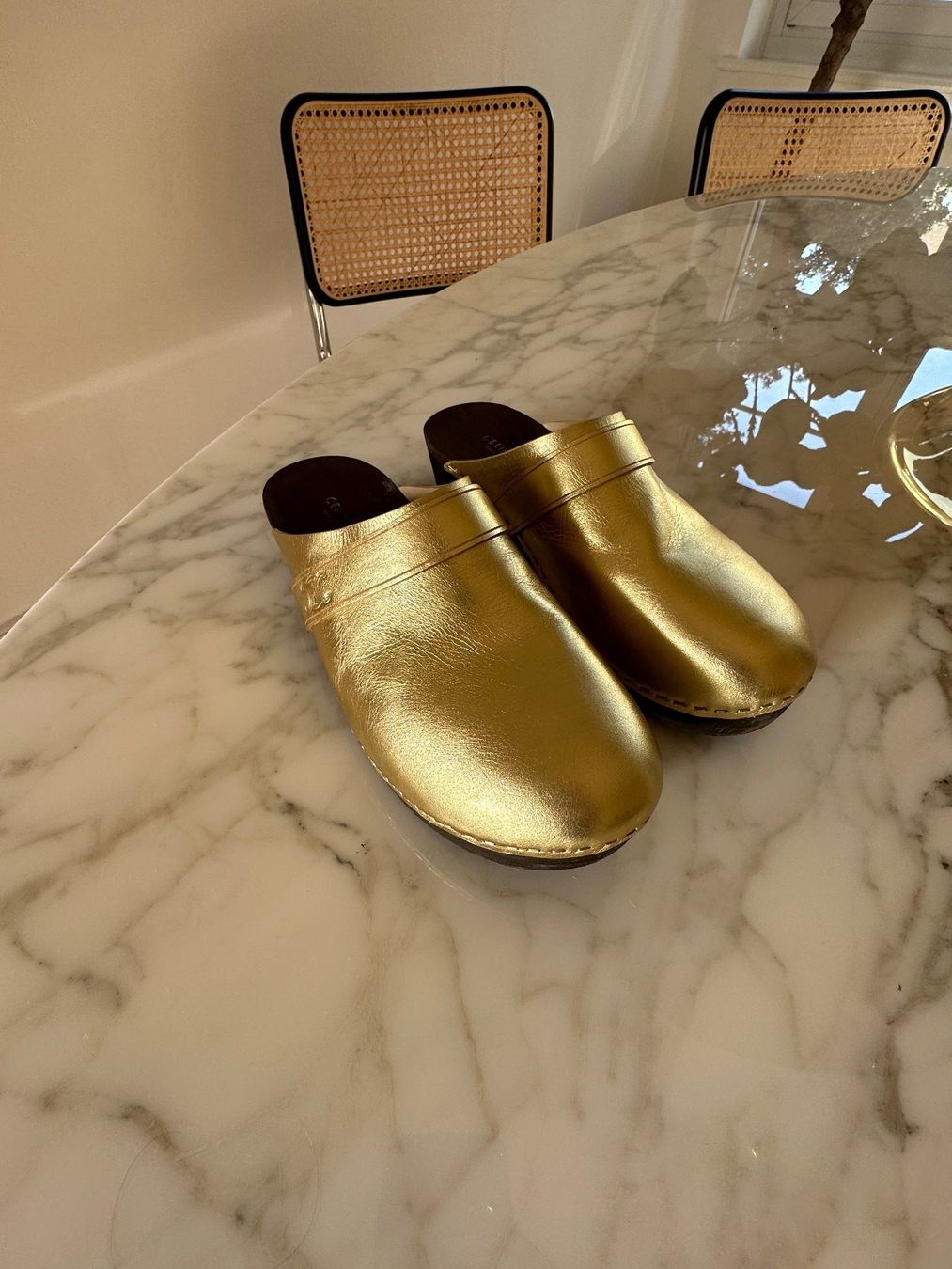 Celine Damenschuhe: Céline Leather Clogs – Gebraucht aus Zürich von ele_nd88 1