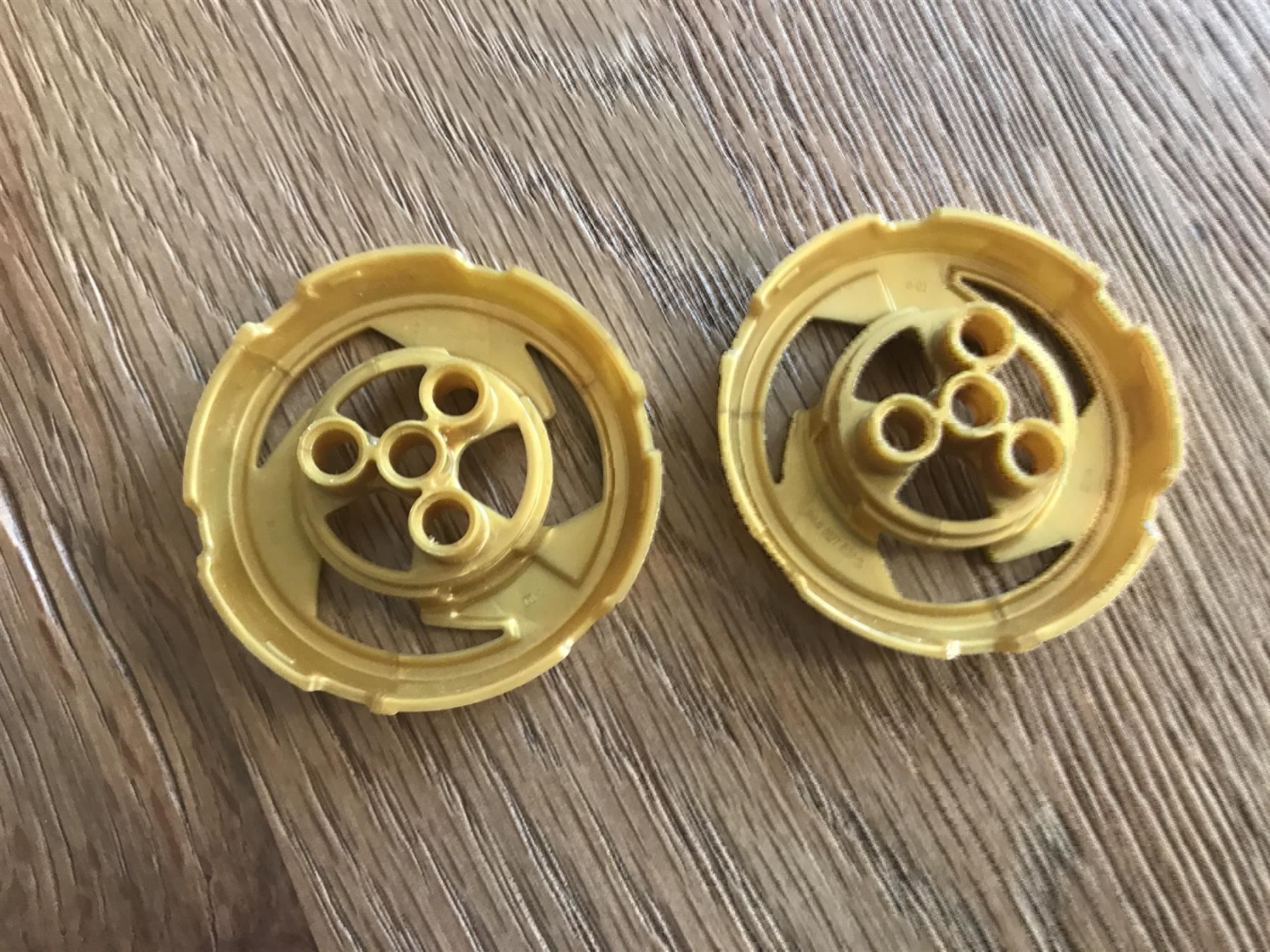 Lego Jouets: LEGO 2x Radabdeckung (41179) – D'occasion à Müntschemier par Svonae 1