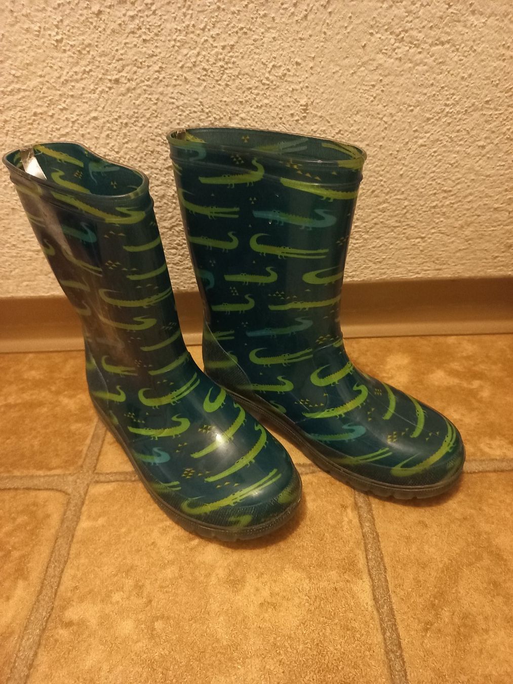 Scarpe da uomo: Gummistiefel, Regenstiefel gr.34 – Usato da Bachenbülach venduto da enigmatic 2