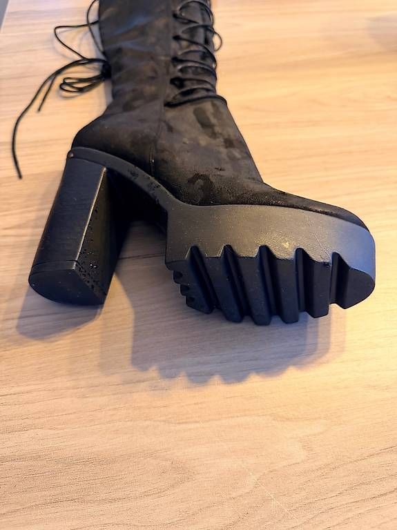 Scarpe da donna: Schnürstiefel mit Blockabsatz – Usato da Bözberg venduto da van_52qk 4