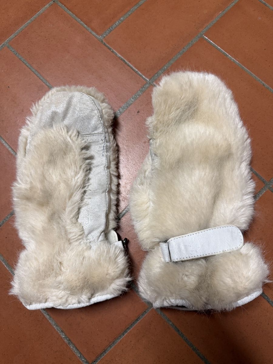 Guanti & manicotti: Barts Winterhandschuhe – Usato da Hospental venduto da bal_bwr5