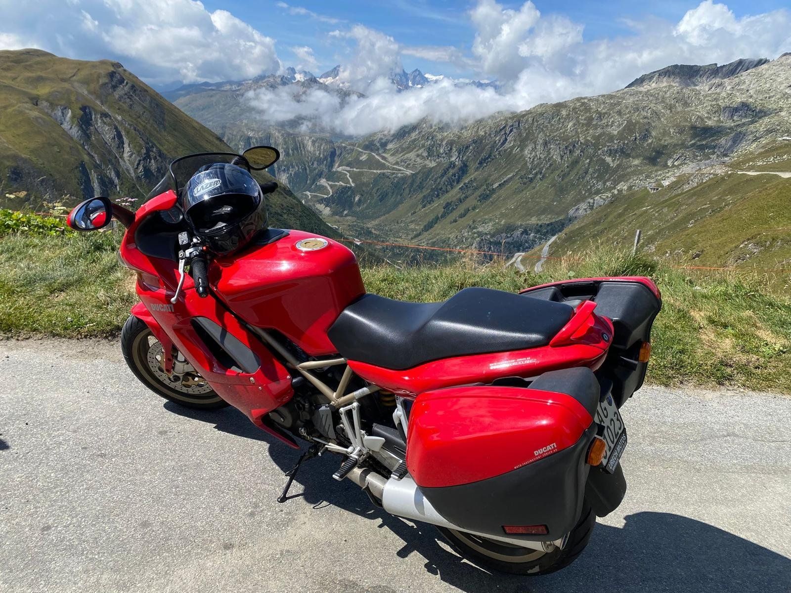 Ducati Touring: Wunderschöne,gepflegte Ducati ST2 – Usato da Windlach venduto da sruurs 2