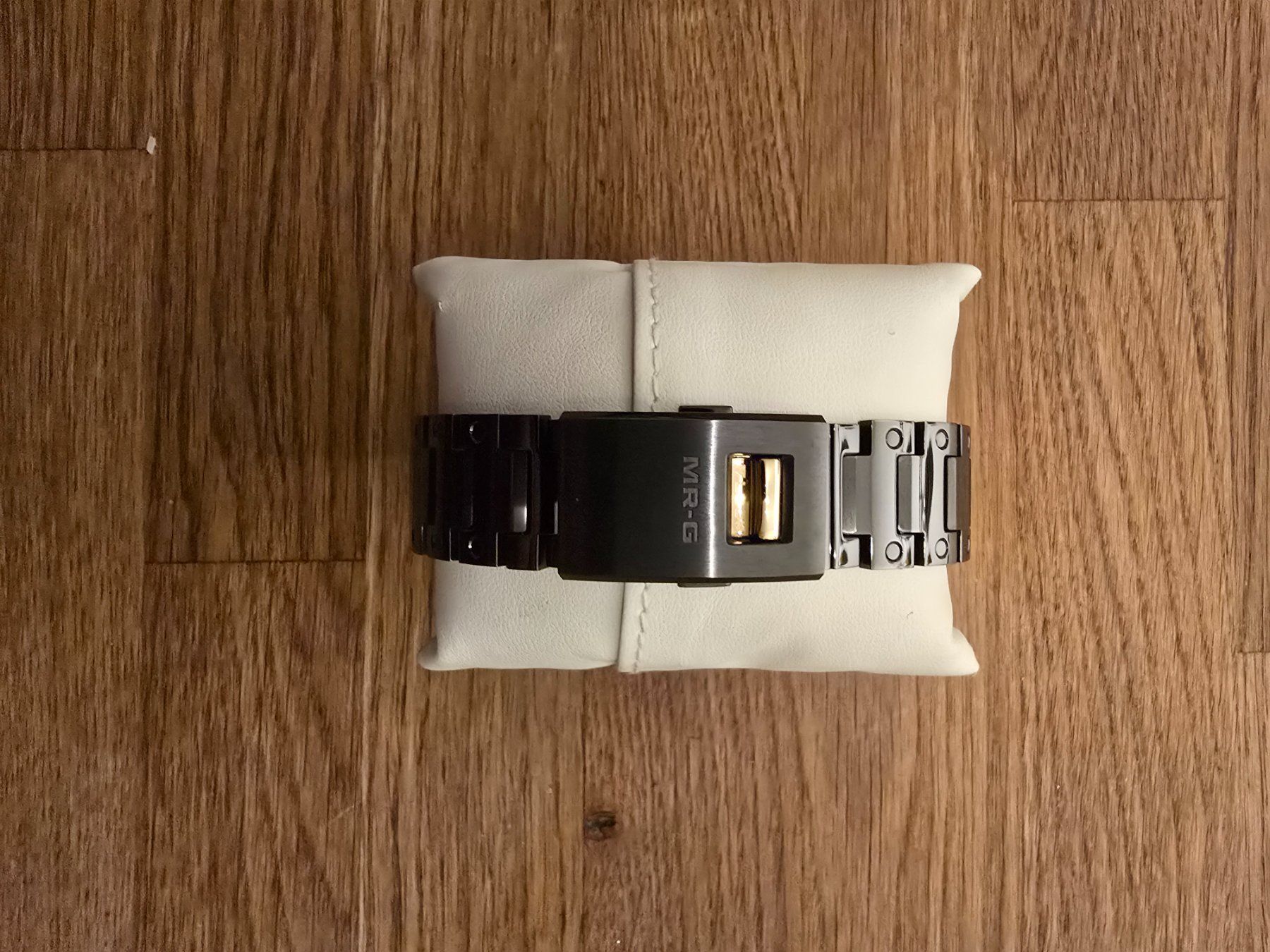 Casio Orologi: Casio MRG-B5000B-1DR – Usato da Unterschächen venduto da Sberu 5