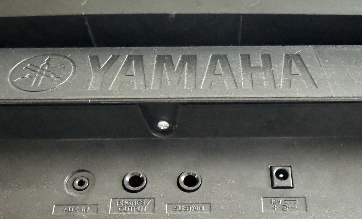 Yamaha Strumenti musicali: Yamaha YPT-255 Digital Keyboard mit Netzteil oder Batterie – Usato da Galgenen venduto da Sonni_007 3