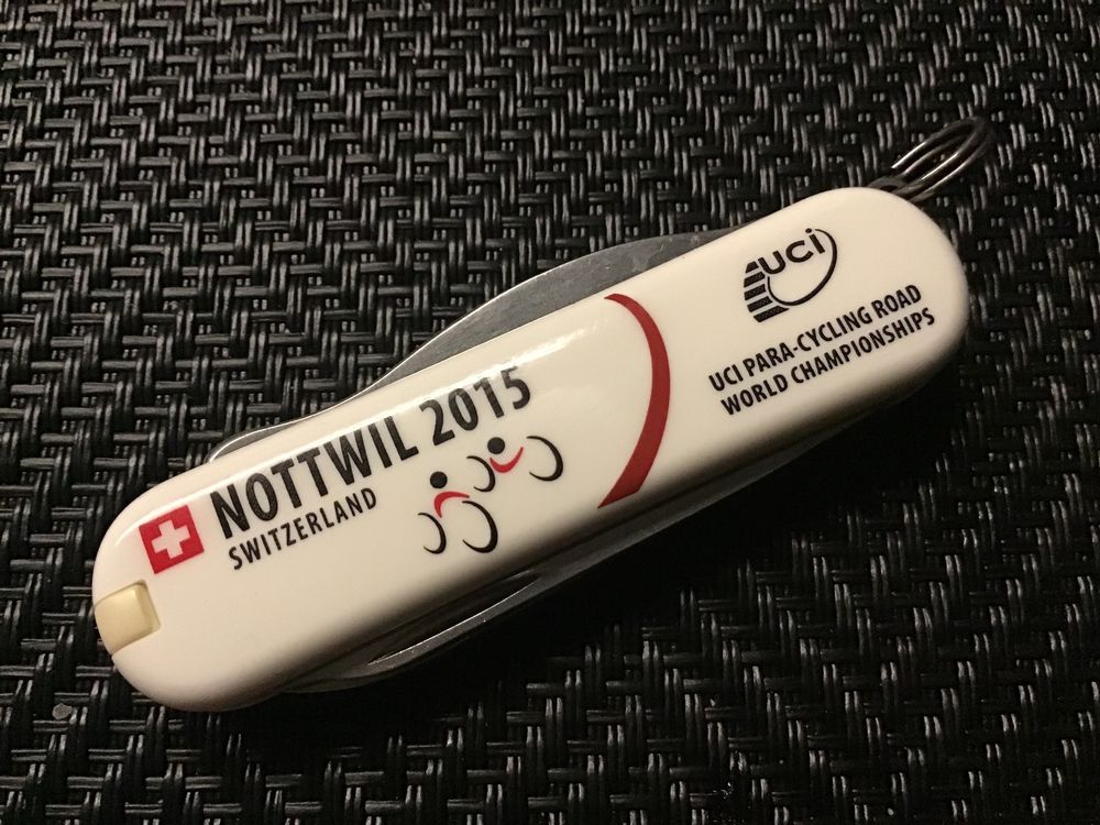 Victorinox Classic Messer "PARA CYCLING WM NOTTWIL 2015" Kaufen auf