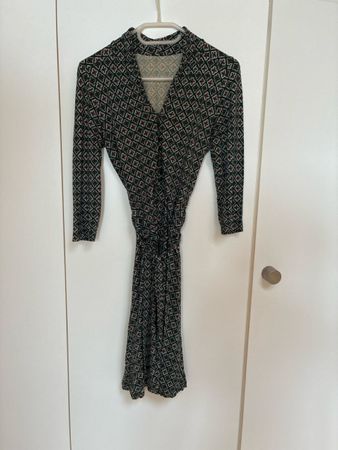 Kleid KING LOUIE S gemustert Grösse M guter Zustand