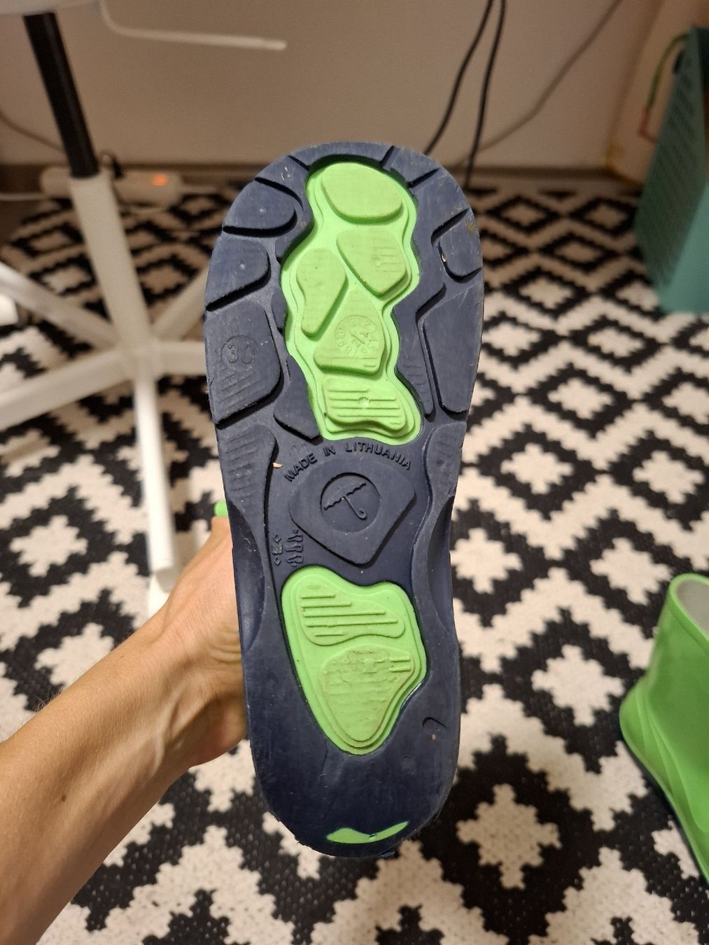 Scarpe da uomo: Gummistiefel Gr 30 – Usato da Winterthur venduto da Rubiks 1