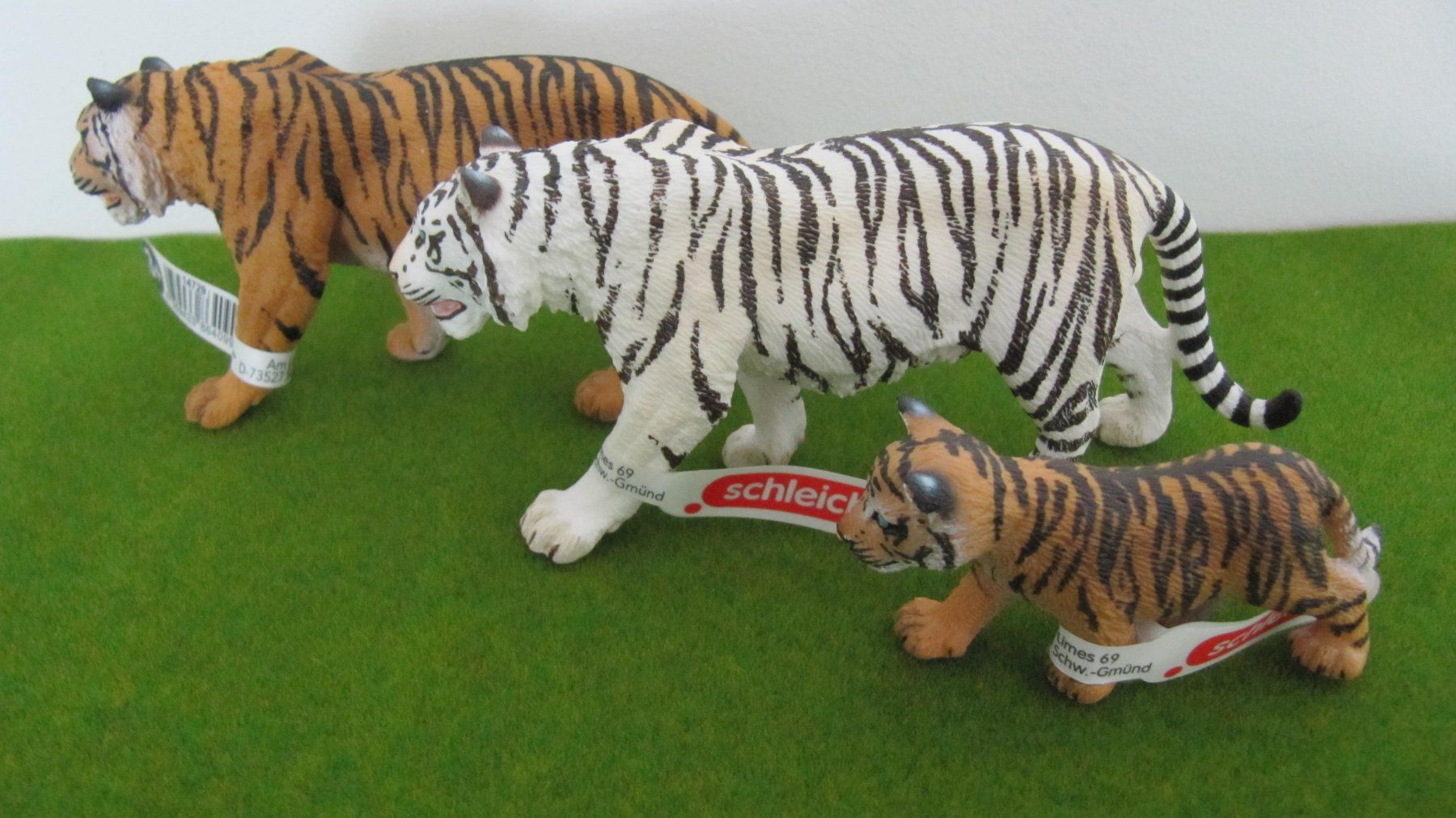 Schleich Spielzeuge: Schleich Tiger, 3er Set – Neu (gemäss Beschreibung) aus Brunnen von Kiwiland1 2