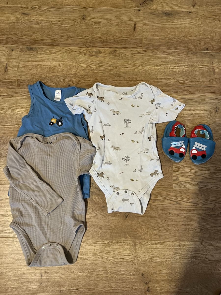 Lotti & Set di vestiti: Kinderkleiderpaket gr. 92 – Usato da St. Peterzell venduto da martina333 8