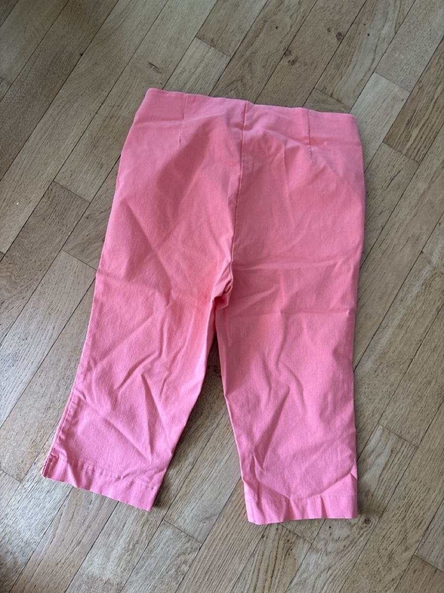Pantaloni: Pantalon Capri Essentials, corail, taille 44, parfait été – Nuovo (secondo la descrizione) da Martigny venduto da O96 4