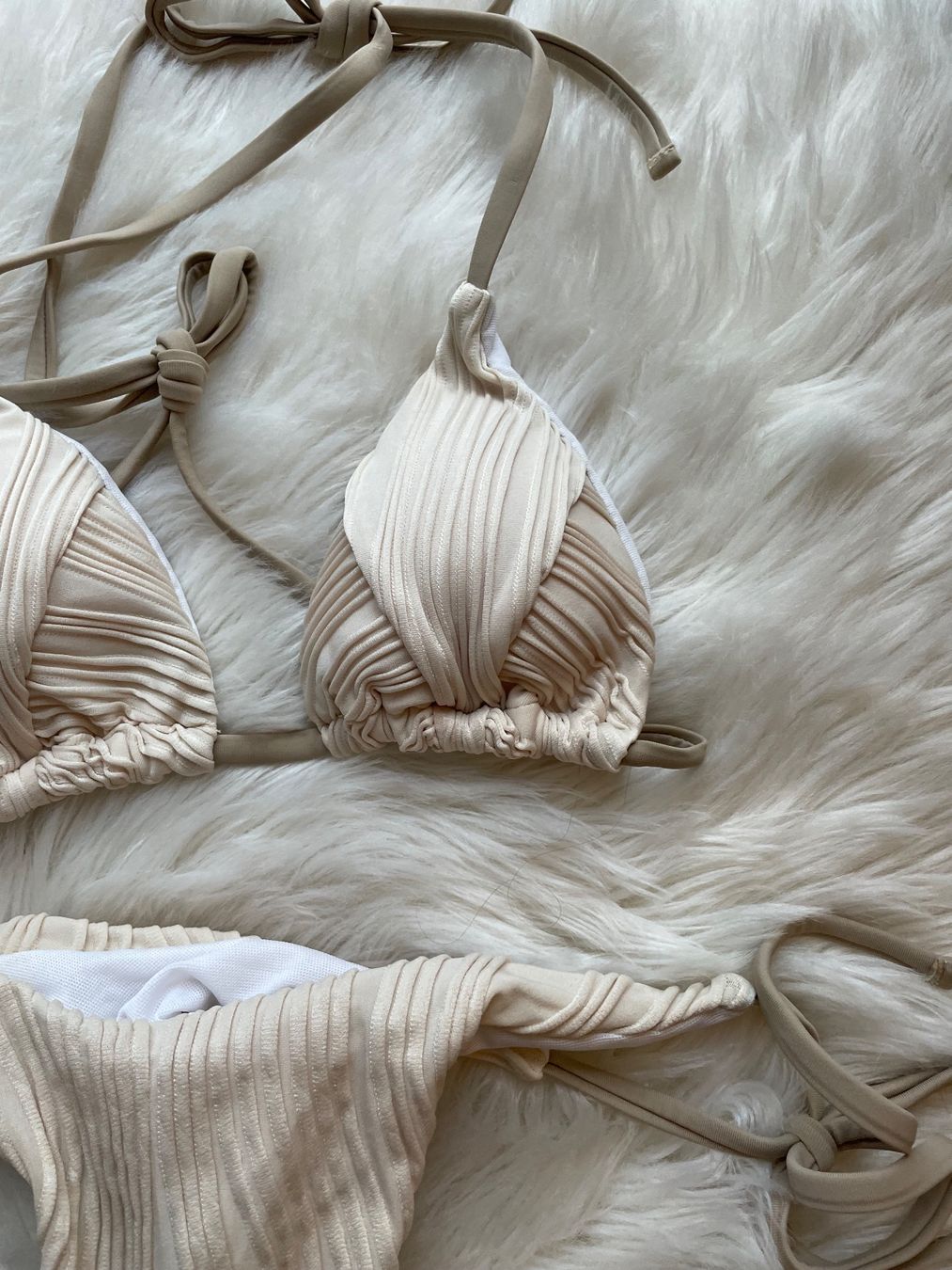 Costumi da bagno & Bikini: Neuer, beiger Bikini mit Struktur, Grösse S – Nuovo (secondo la descrizione) da Dübendorf venduto da ja-m 2