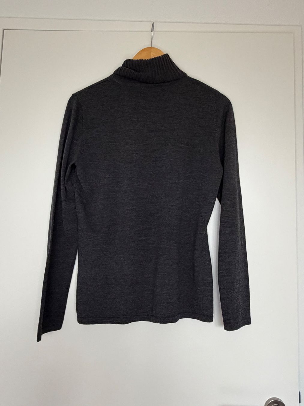 Brax Pulls & Sweat-shirts: Brax Rollkragenpullover dunkelgrau Wollpullover – D'occasion à Buchs SG par VintageHomeCH 1