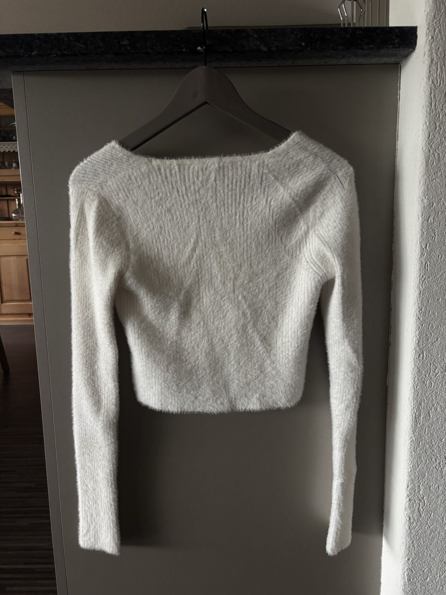 Bershka Giacche & Cappotti: Süsses kuscheliges Jäckli Gr. XS – Nuovo (secondo la descrizione) da Sumiswald venduto da fid_v269 1