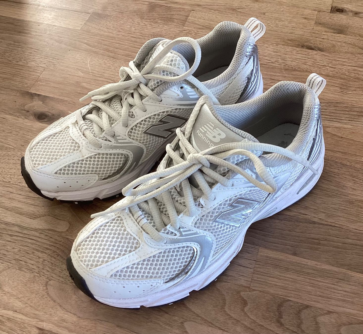 New Balance Scarpe da donna: New Balance 530 Damen Sneaker – Usato da Berikon venduto da Isabelle17