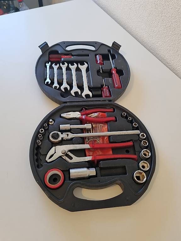 Tutti gli attrezzi: Boîte à outils de transport – Usato da Gland venduto da Khazmur1