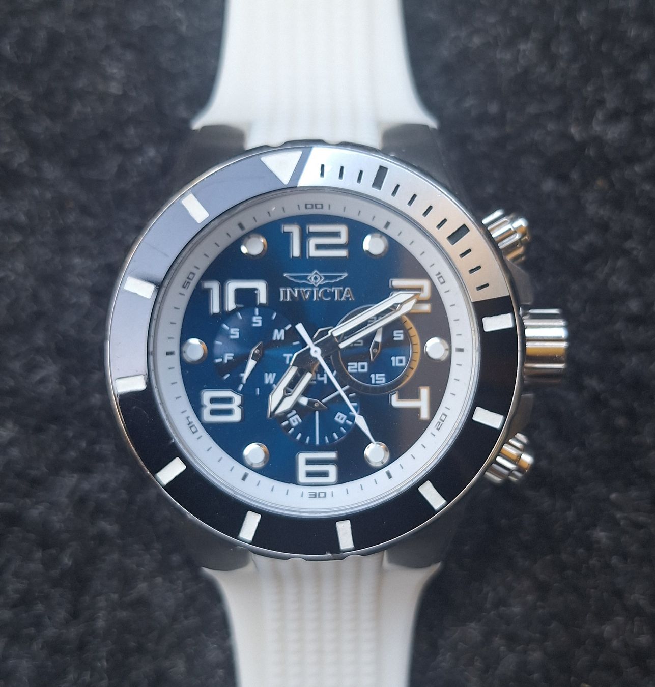 Invicta Orologi: INVICTA PRO DIVER TOP ZUSTAND – Usato da Niederwangen BE venduto da pfiff02