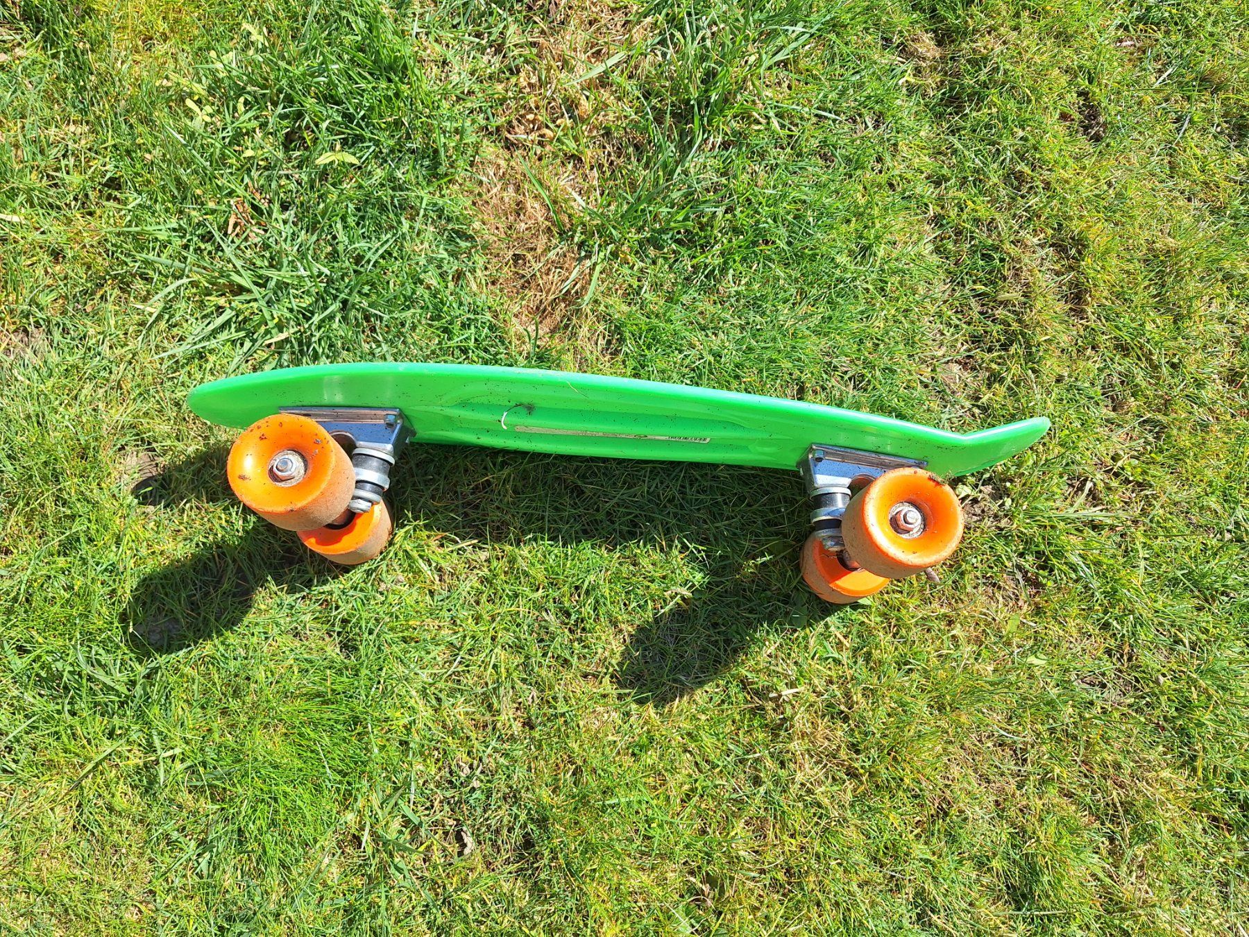 Skateboards: grünes Kinder Skateboard – Usato da Mattstetten venduto da daniel.zihler 1