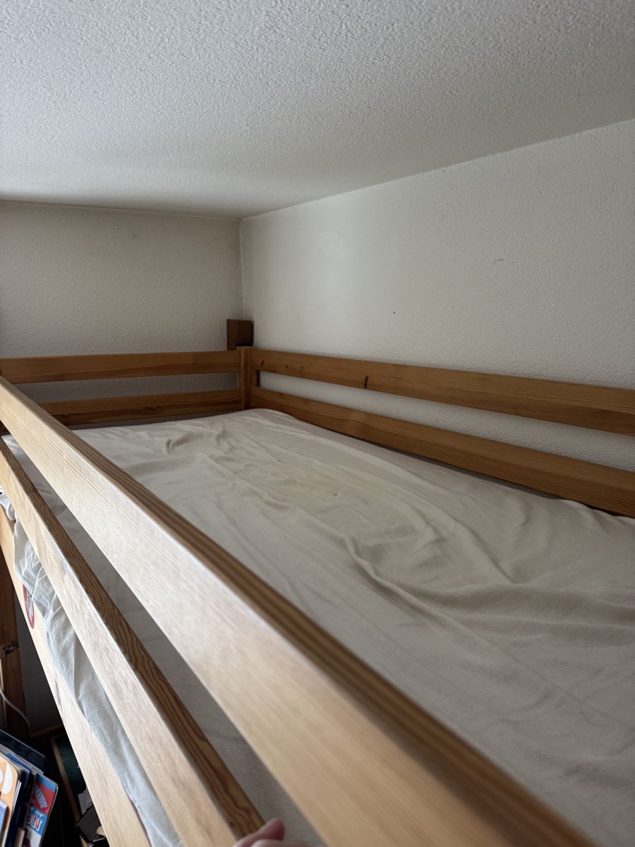 Ikea Letti: Letto a castello in legno con scala, usato – Usato da Dietikon venduto da musiko 3