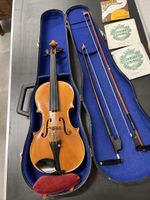 Halbe Violine .Akustische klassische Geige