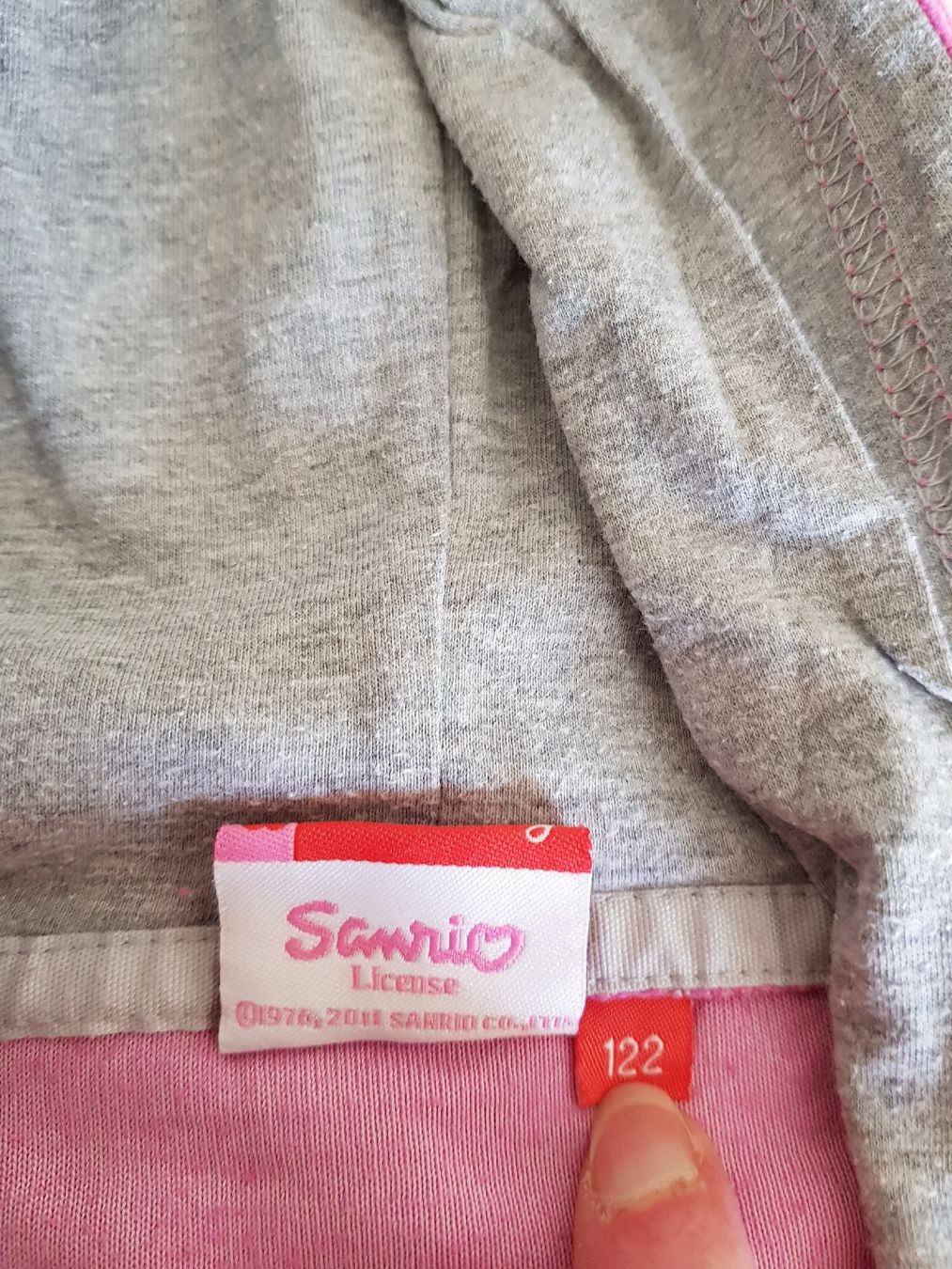 Hello Kitty Lotti & Set di vestiti: training  – Usato da Hermance venduto da Triplebizzo 3