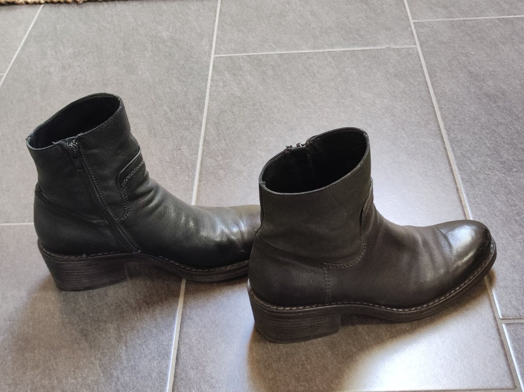 Scarpe da donna: Vic Stiefeletten, Grösse 36 – Usato da Wohlen AG venduto da Tikale 4