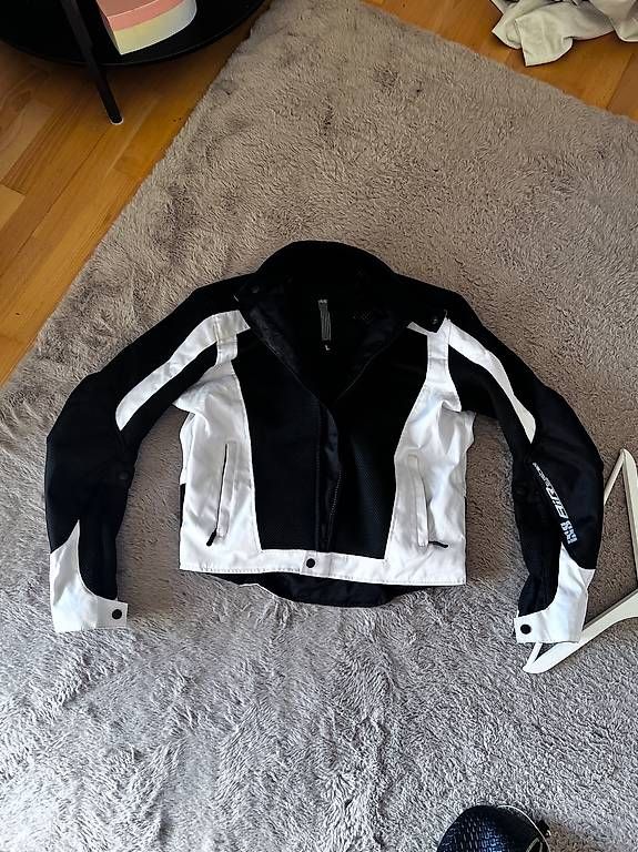 Giacche: Motorradjacke (Damen) – Usato da Ehrendingen venduto da Revobelle 1
