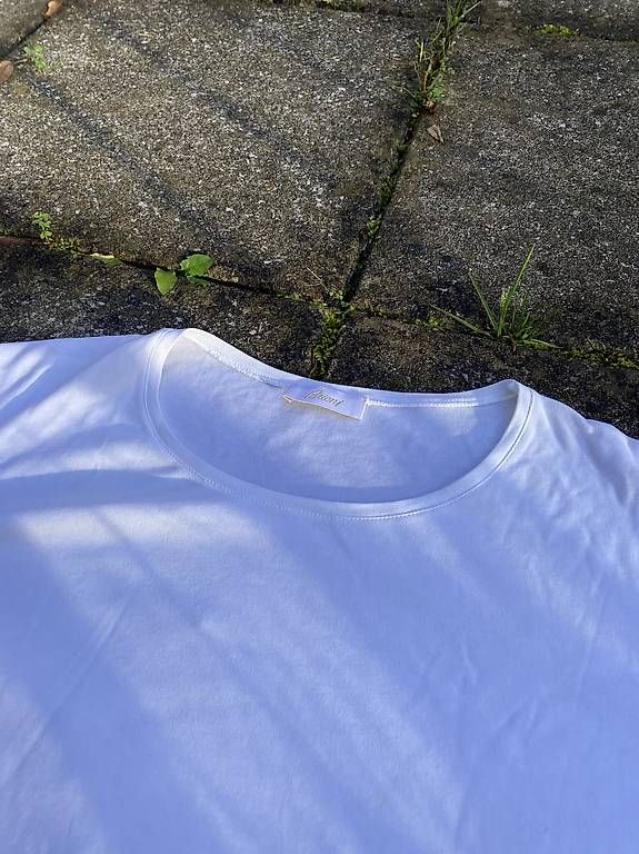 T-shirt: Brioni Damenshirt – Usato da Bern venduto da wuler15 1