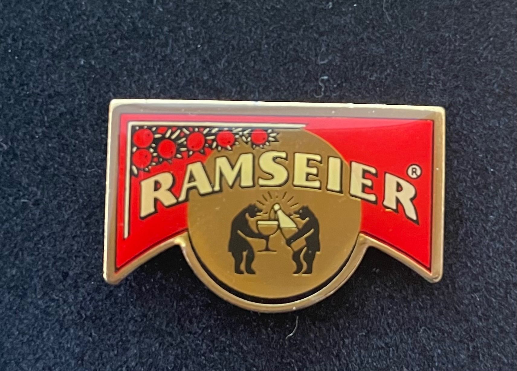 Placchette & Badge: 1 Pin von Ramseier - 90er – Nuovo (secondo la descrizione) da Zell ZH venduto da johsu79