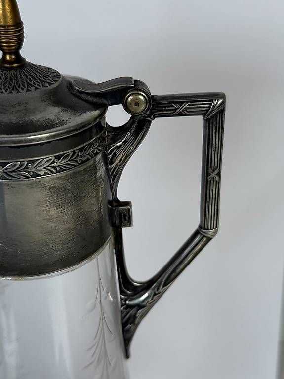 Carafes: Jugendstil Glaskaraffe mit Klappdeckel – D'occasion à Böckten par SELL-4U 4