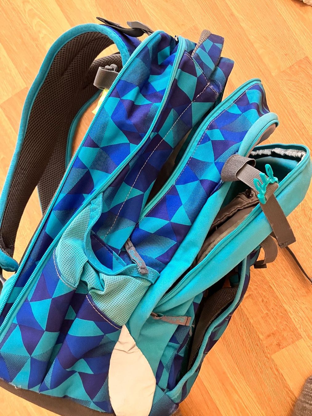 Satch Rucksäcke: Satch Schulrucksack türkis+blau – Gebraucht aus Winterthur von Risdo 4