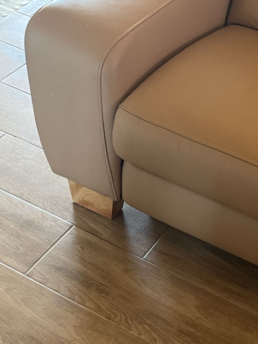Sofas: Leder Sofa Beige – Gebraucht aus Subingen von riso04 4