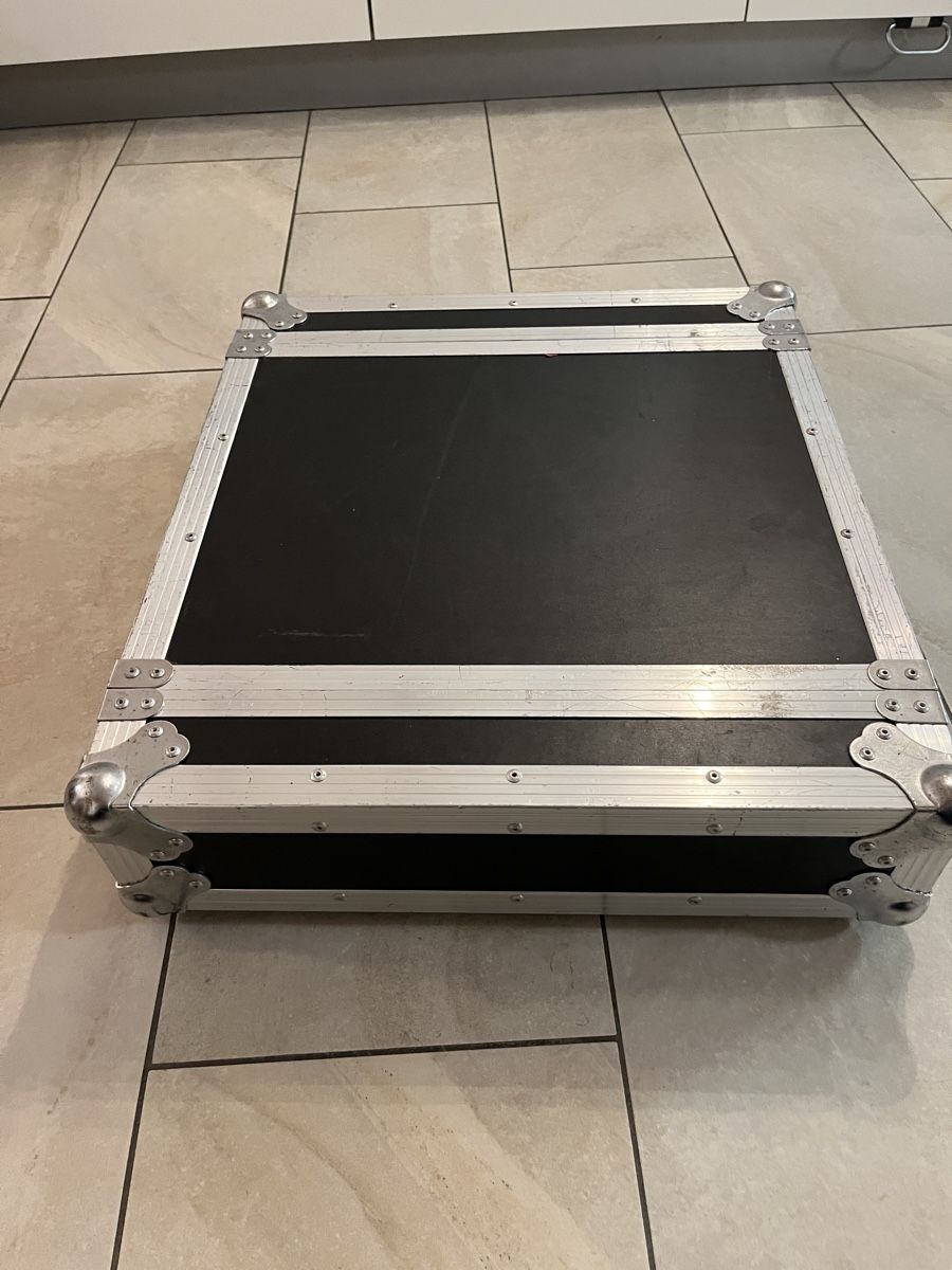 Topcase: Audiocase/Hardcase/Flightcase – Usato da Oftringen venduto da Beatpower 3