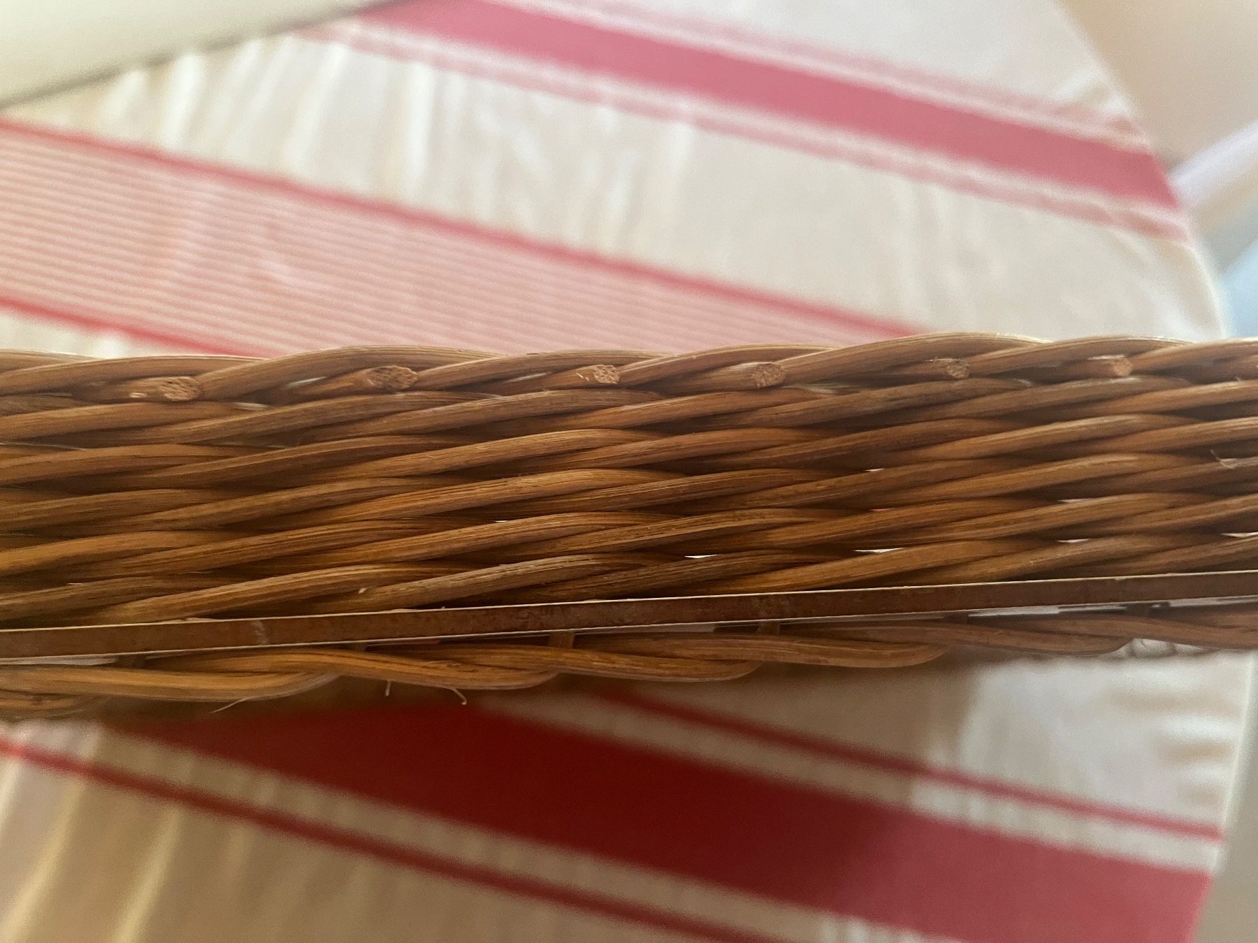 Piatti di portata: Vintage Plateau Rattan – Usato da Saanen venduto da SoniaMichaela 4