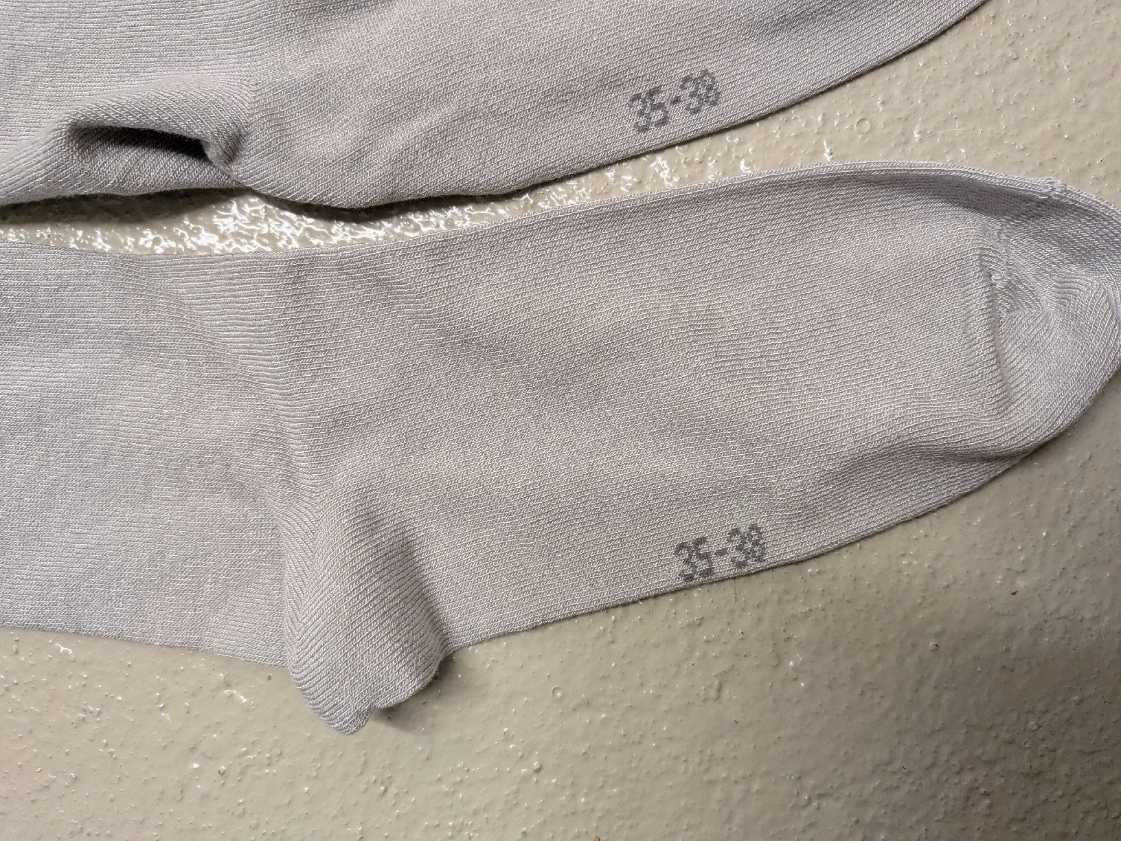 Chaussettes: Socke NEU Grösse 35-38 – Neuf (Voir description) à Eschenbach SG par SanFranciscoCalifornia 1