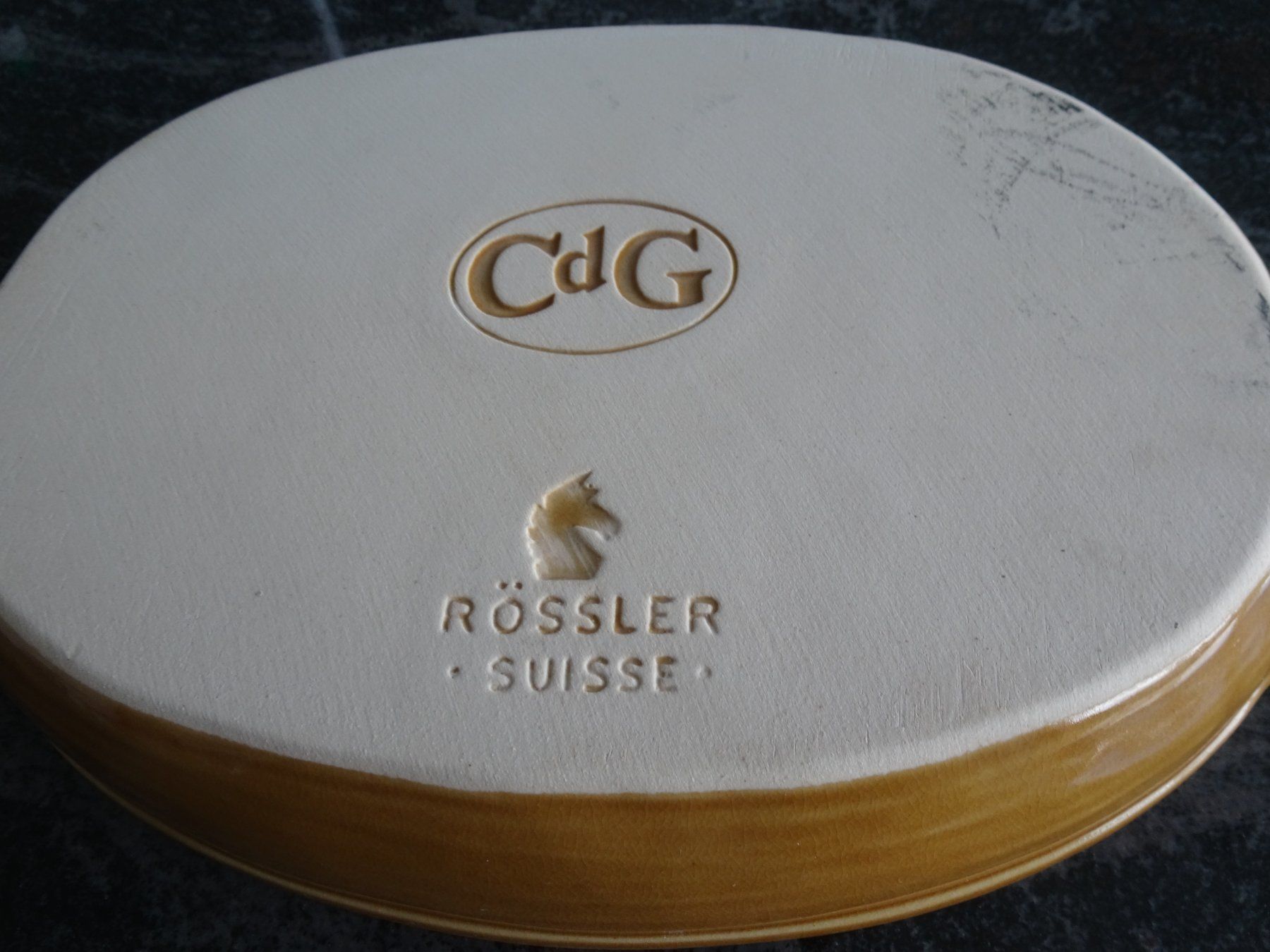 Rössler Teglie da forno: Rössler Braun-Caramel Gratinform /  NEU  Vintage – Nuovo (secondo la descrizione) da Zürich venduto da Roulet 6